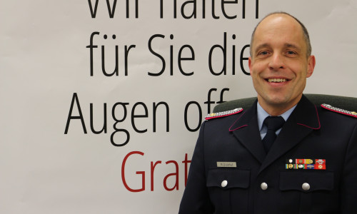 Marco Dickhut, stellvertretender Stadtbrandmeister, stellt sich im Video-Interview vor. Foto/Video: Anke Donner 