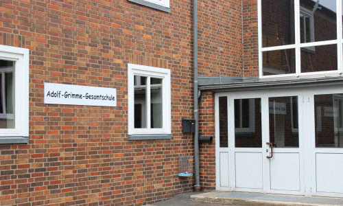 Die Niedersächsische Landesschulbehörde hat die Erweiterung der Adolf-Grimme-Gesamtschule in Oker um eine gymnasiale Oberstufe zum Schuljahresbeginn 2016/2017 genehmigt. Foto: Anke Donner 