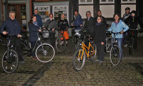 13 Fahrradfahrer nahmen an der Mitternachtstour teil. Foto: Stadt Wolfenbüttel/RAE