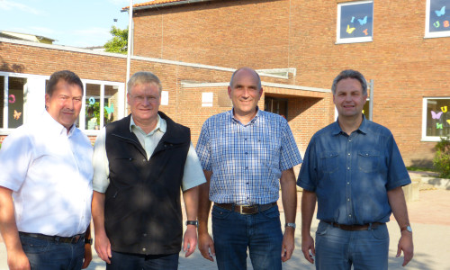 Uwe Lagosky, Dietmar Fricke, Dirk Rautmann und Henning Plumeyer besuchten die Elm-Asse-Schule. Foto: CDU