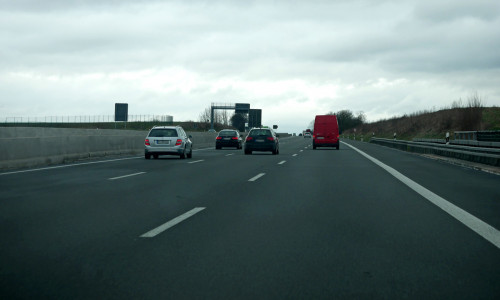 Ob der Verkehr zwischen Wolfsburg und Lüneburg irgendwann auf einer Autobahn stattfindet? Symbolfoto: regionalHeute.de