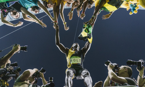 Das Bild des freien Fotografen Sebastian Wells (20)  mit dem Titel „Heldenhaft“ wurde zum „Sportfoto des Jahres“ gewählt. Die Aufnahme entstand beim 100-Meter-Finale der Olympischen Spiele am 14. August 2016 in Rio De Janeiro. Foto: Sebastian Wells