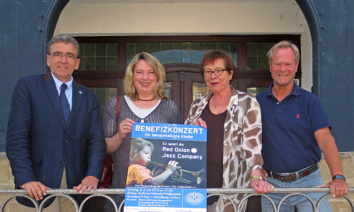 Bürgermeister Thomas Pink, Catja Croneberg, Almuth Ottmer und Jürgen Braun. Foto: Stadt Wolfenbüttel
