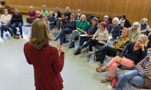 Erster Workshop nach der Dorfbefragung im Dorfgemeinschaftshaus Evessen. Foto: Hans-Peter Sauer