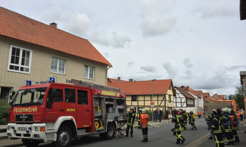 Am Donnerstagmorgen kam es in einem Wohnhaus  in der Harzstraße zu einem Küchenbrand. Fotos: Anke Donner