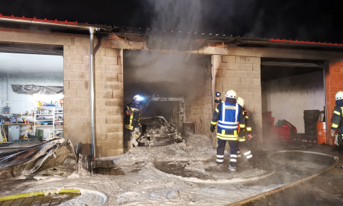Die ausgebrannte Garage. Foto: Samtgemeinde Meinersen