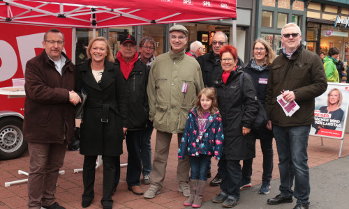 Die SPD war am gestrigen Samstag mit einem Info-Stand in der Fußgängerzone vertreten. Foto: SPD