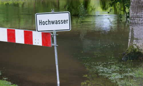 In Mascherode gibt es Sorge vor Hochwasser. Gemähte Gräben sollen helfen. Symbolfoto: Donner