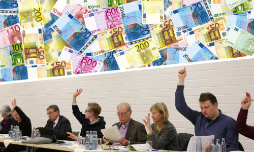 Die Mitglieder des Kulturausschusses empfehlen mehr Entscheidungskompetenz für Bürgermeister Thomas Pink (3. v.l.) Foto/Montage: Werner Heise / pixabay 