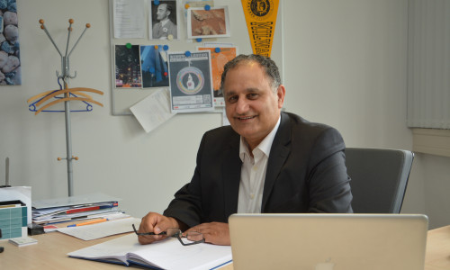 Prof. Dr. Reza Asghari kam als Flüchtling nach Deutschland. Foto: Privat