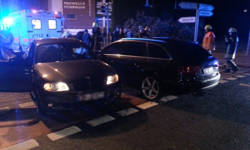 Auf der Friedrich-Ebert-Straße kam es am Sonntagabend zu einem Verkehrsunfall. Foto: Feuerwehr Wolfenbüttel