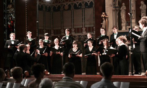 Der Junge Kammerchor ist am 1. Mai in der St. Andreas-Kirche Braunschweig zu sehen. Foto: Veranstalter