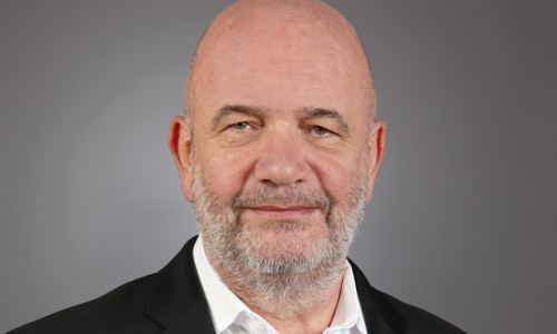 Bernd Osterloh wurde als ehrenamtliches Vorstandsmitglied bestätigt. Foto: IG Metall Wolfsburg 