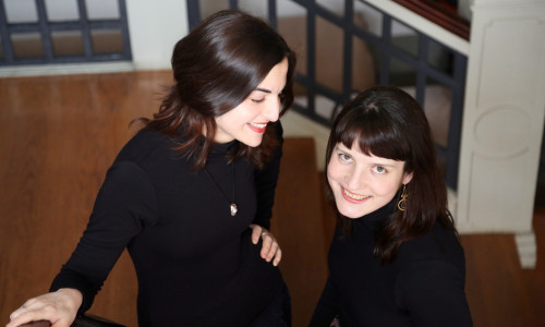 Das Konzert wird von dem Duo Viakkordia gestaltet. Pianistin Violetta Khachikyan und Akkordeonistin Yuliya Zhyvitsa kennen sich schon seit dem Studium. Foto: Michaelis-Kirchengemeinde