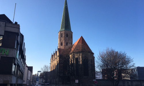 Die BIBS Fraktion stellt sich gegen das Versiegelungsprojekt an der Petrikirche. Foto: Dontscheff