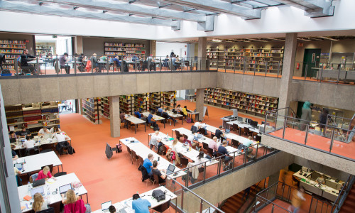 Die Universitätsbibliothek bietet Studierenden Unterstützung bei der Umsetzung von Schreibprojekten. Foto: TU Braunschweig