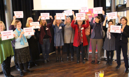"Frauen Wählen" hieß der Appell des ASF-Vorstandes. Fotos: Max Förster