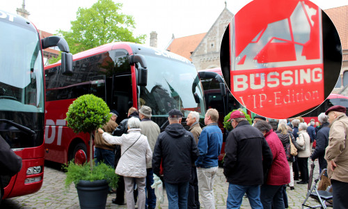 Im Anschluss der Bustaufe konnten sich interessierte Gäste ein Bild von der neuen Buslinie machen. Fotos: Nick Wenkel