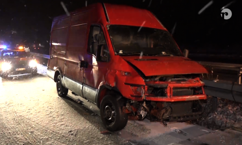 Die falschen Reifen und der starke Schneefall führten immer wieder zu Unfällen. Foto/Video: aktuell24/KR