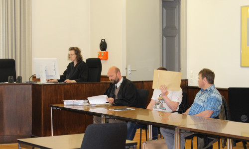 Ein 27-jähriger muss sich seit heute wegen Kindermissbrauchs in zwei Fällen vor dem Landgericht Braunschweig verantworten. Foto: Eva Sorembik