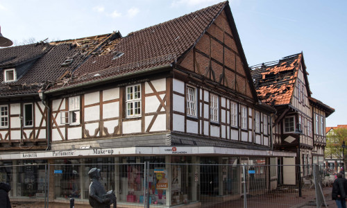 Mehrere Gebäude in der Altstadt von Salzgitter-Bad wurden Anfang April bei einem Brand schwer beschädigt. Fotos: Rudolf Karliczek