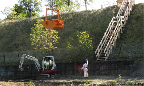 Teilsanierung der mit Schwermetallen hochbelasteten "Sandbank" mitten im Okerflussbett in Goslar-Oker 2014, Foto BUND Westharz.