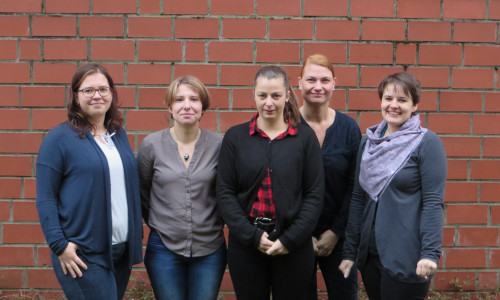 Nicole Lembourg, Janett Neumann, Birgit Wiebach, Yvonne Urban und Natascha Gerecke bilden das neue Team der „Kinderkleiderbörse Fümmelse“. Foto: Privat