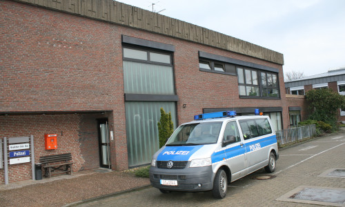 Die SPD-Landtagskandidatin Dunja Kreiser besuchte die Polizei in Cremlingen. Foto: Anke Donner 