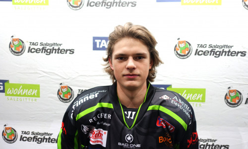 Harijs Bersevics kommt aus der Jugend in die erste Mannschaft.