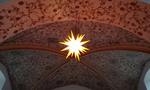 Der leuchtende Stern in der Cremlinger Kirche.