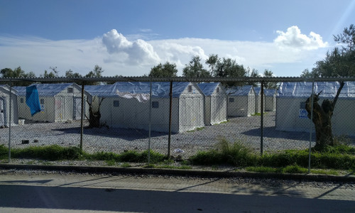 Das inzwischen abgebrannte Flüchtlingslager auf Lesbos. Symbolbild