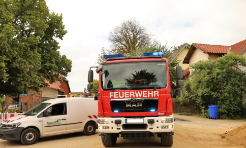 Die Feuerwehr vor Ort in Frellstedt.