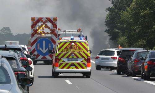 Auf der A 39 ist ein Auto ausgebrannt.