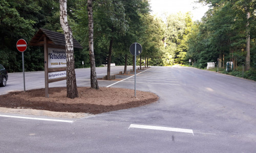 Der Tiefbaubetrieb im Landkreis Wolfenbüttel hat den Parkplatz am Tetzelstein erneuert.