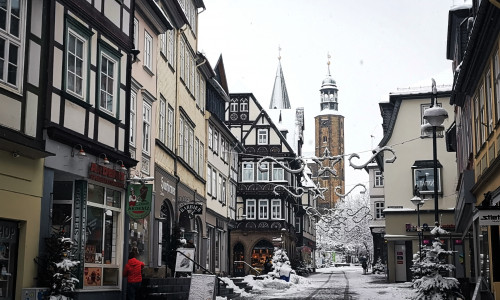 Die Altstadt Goslars kleidet sich seit vergangenem Sonntag in weiss. 