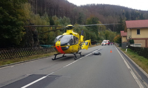 Der Kletterer musste mit dem Hubschrauber ins Krankenhaus geflogen werden. Das verlief jedoch nicht ganz unproblematisch.