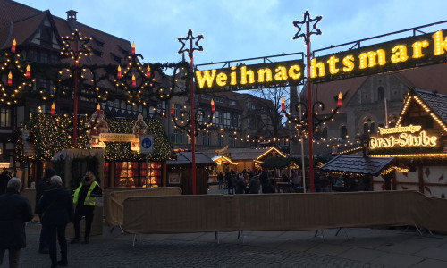 Der Braunschweiger Weihnachtsmarkt muss heute wetterbedingt schließen.