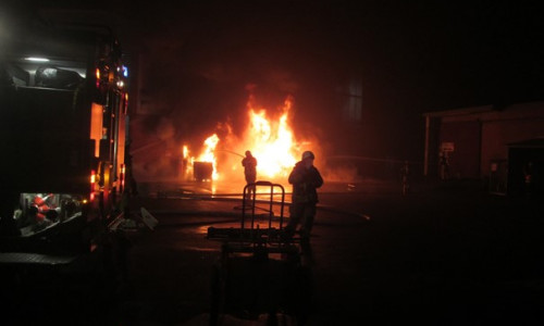 In der vergangenen Nacht kam es auf einem Schöninger Fabrikgelände zu einem Feuer.