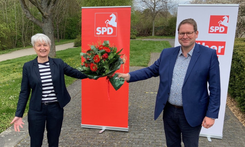 Die frisch gewählte Landratskandidatin Christiana Steinbrügge und der Wolfenbütteler Landtagsabgeordnete Marcus Bosse. 