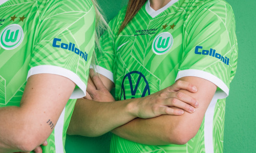 Das Logo des Hygiene- und Schuhpflegeunternehmens wird die Trikotärmel der VfL-Frauenmannschaft zukünftig nicht nur bei deren internationalen Auftritten, sondern auch bei den Partien im DFB-Pokal sowie auf der Trainingskleidung zieren.