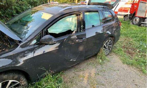 Der Unfallsschaden am VW Golf.