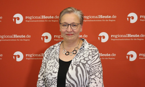 Iris Bothe tritt als parteilose Kandidatin zur Oberbürgermeisterwahl im September an. Sie wird von der SPD und der FDP unterstützt.