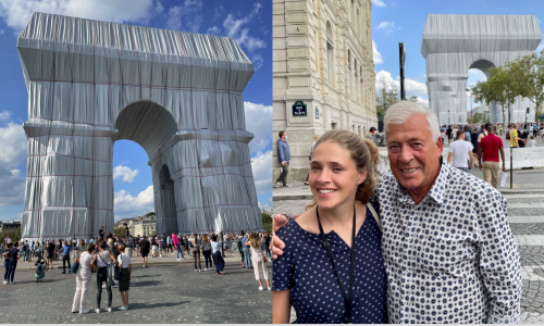 Anne Burghartz mit ihrem Vater vor dem verhüllten Triumphbogen in Paris.