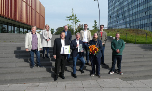 Die Stadt Salzgitter wurde für ihr Engagement für den Klimaschutz mit einem besonderen Preis ausgezeichnet - dem Preis der Energie-Agentur Salzgitter und der Regionale Energie- und KlimaschutzAgentur (reka) für die Stadt Salzgitter als klimabewusste Kommune. 