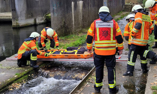 Verschiedene Übungsszenarien fordern über 100 Einsatzkräfte der Freiwilligen Feuerwehr Braunschweig