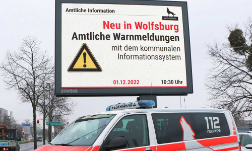 Werden künftig auch für die Bevölkerungswarnung genutzt: Die Cityscreens im Wolfsburger Stadtgebiet.