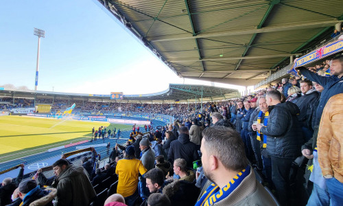 14.000 Zuschauer verfolgen heute das Spiel Eintracht Braunschweig gegen den FC Saarbrücken.