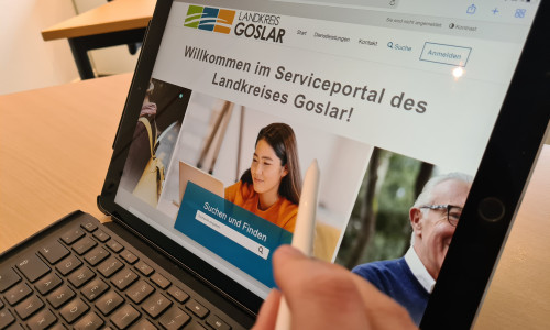 Am 25. April geht das Dienstleistungsportal des Landkreises Goslar online. 