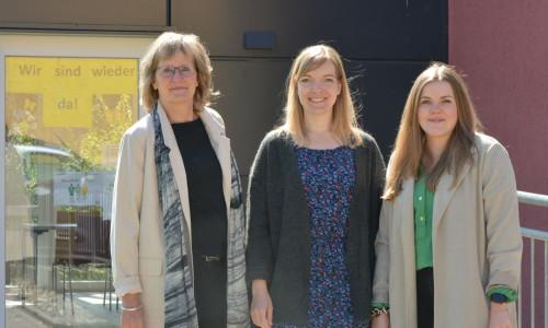Die drei Damen von der Ulme (von links): Barbara Gabriel von der WoBau, Sozialpädagogin Susanne Pensler und Jana Umlauft, ebenfalls Sozialpädagogin. Foto: WoBau
