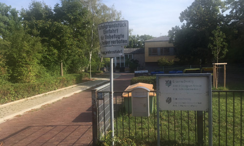 Eine Mensa soll an der Grundschule entstehen (Archivbild).